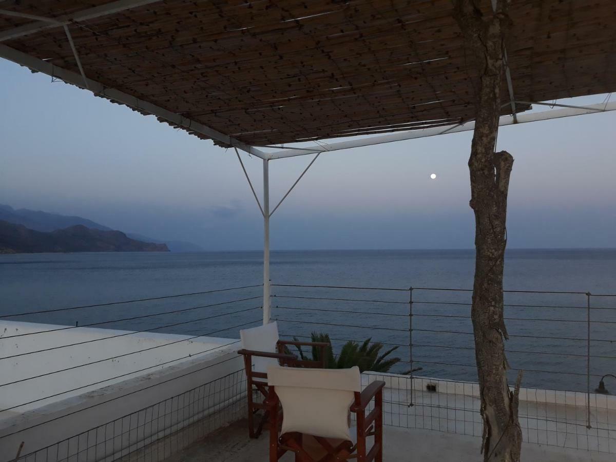 Christos Rooms Palaiochora Exterior foto